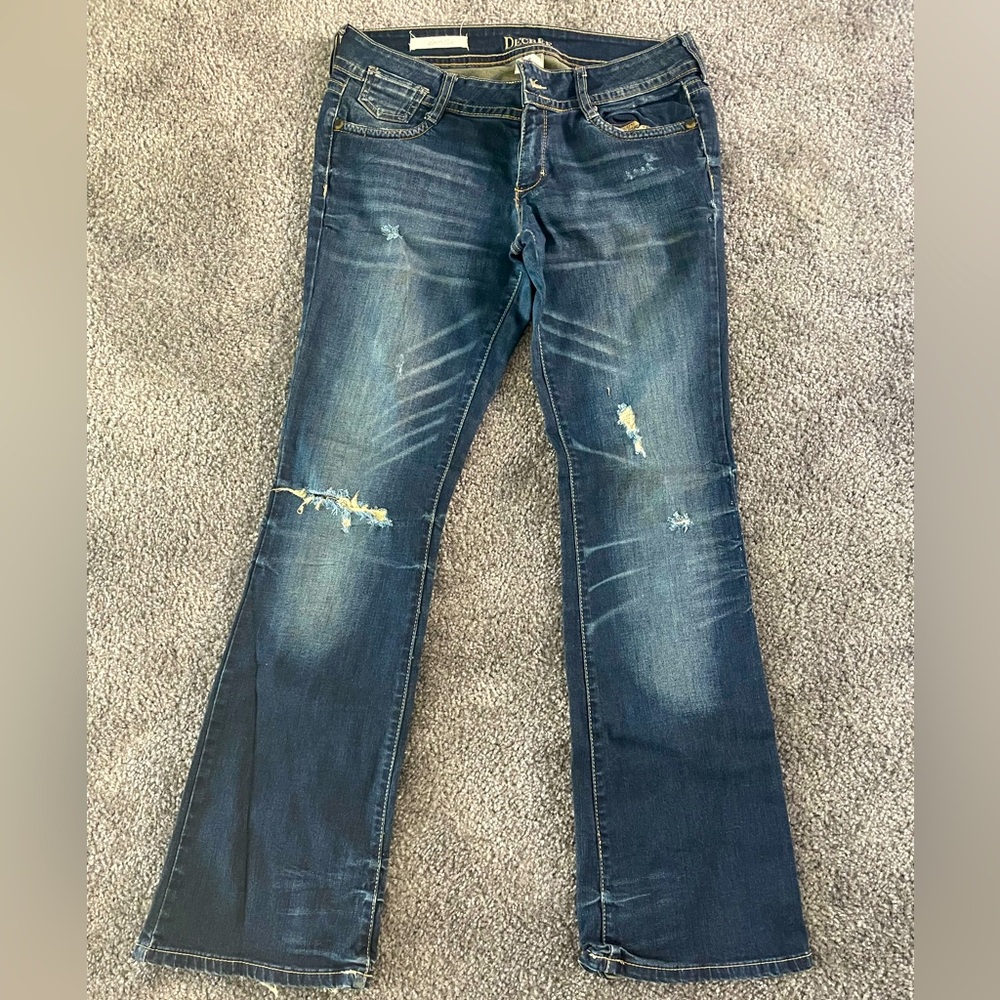 Size 9, dark wash, distressed, stretchy Jeans